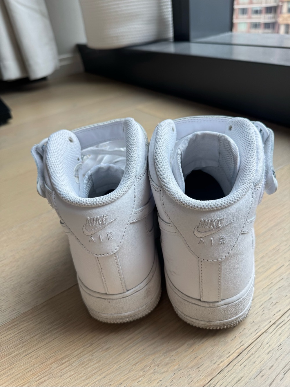 Nike Air Force Men's White High-Top Athletic Sneakers - Picture 4 of 8